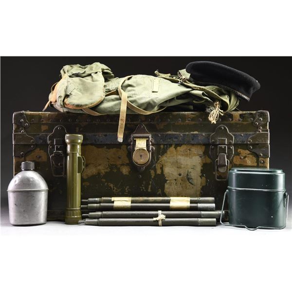 US MILITARY CLOTHING & EQUIPMENT.