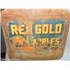 Image 2 : Vintage Red Gold Apples Box From Penticton, BC