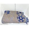 Image 2 : Soft Estate Peace on Earth Throw Blanket