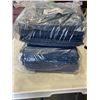 Image 1 : 2 BUNDLES NAVY TABLE CLOTHS - 43x43