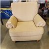 Image 2 : BEIGE ROLLED ARM CHAIR