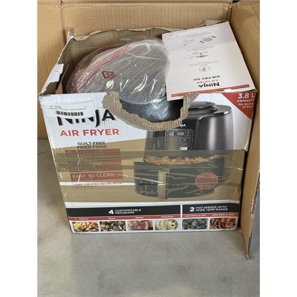 NINJA 4QT AIR FRYER - TESTED WORKING, RETAIL $189