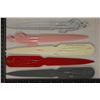 Image 1 : 5-BAKELITE / PLASTIC 7 1/2" FULLER BRUSH COMPANY