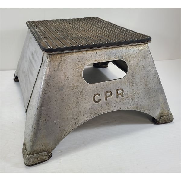 CPR STEP STOOL