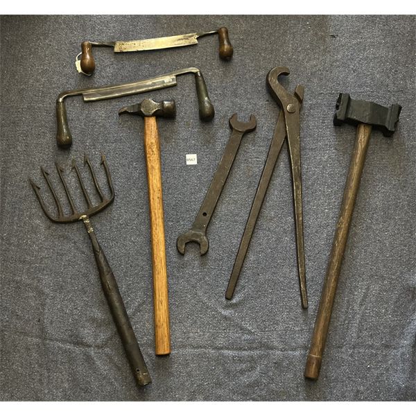 JOB LOT - ANTIQUE TOOLS - INCL DRAW KNIVES, ETC.