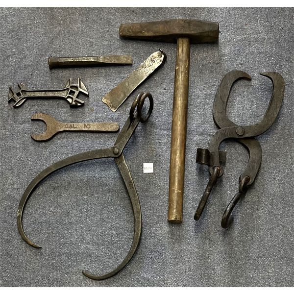 JOB LOT - ANTIQUE TOOLS - INCL CNR TWO MAN TIE MOVERS, ETC. - SEE ALL PICS 