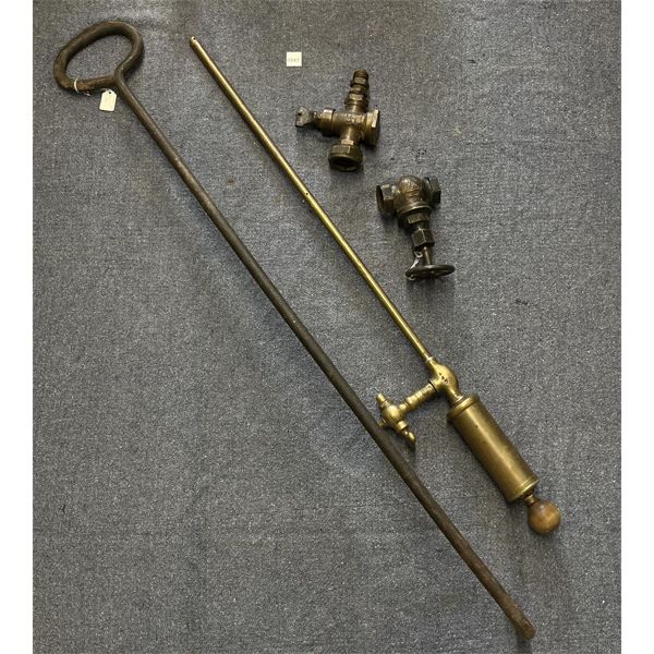 LOT OF 4 - WATER SPOUT HOOK, STEAM FITTING & CPR VALVES 