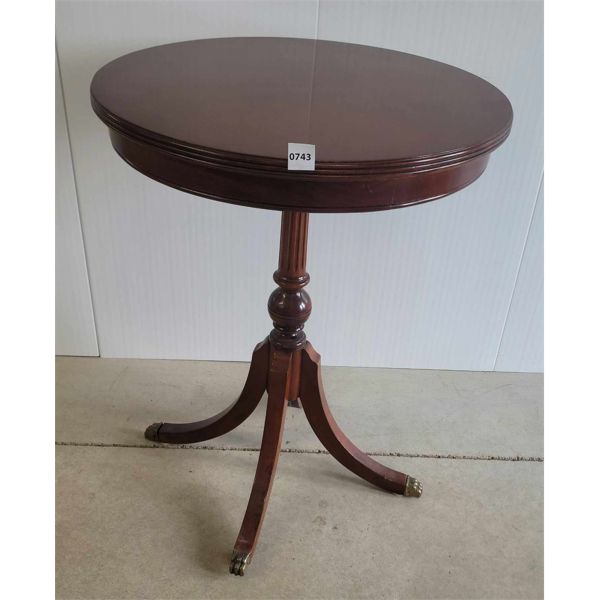 CHERRY (?) DUNCAN PHYFE CLAW FOOT SIDE TABLE