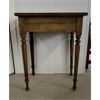 Image 4 : MAPLE(?) SIDE TABLE 