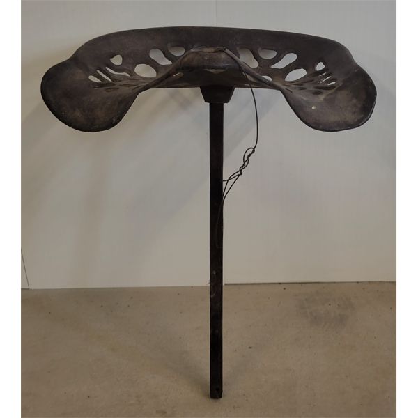 CAST IRON IMPLEMENT SEAT