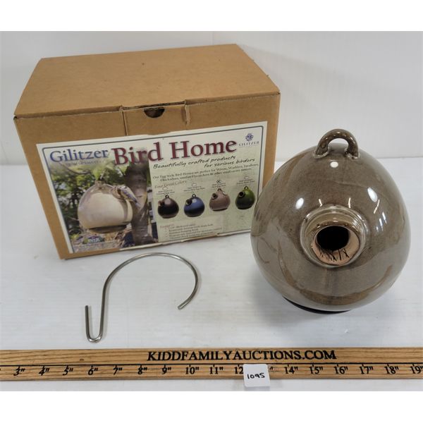 GILITZER BIRD HOME - APPEARS AS NEW