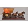 Image 6 : UNITED CLOCK CORP COVERED WAGON LAMP / CLOCK