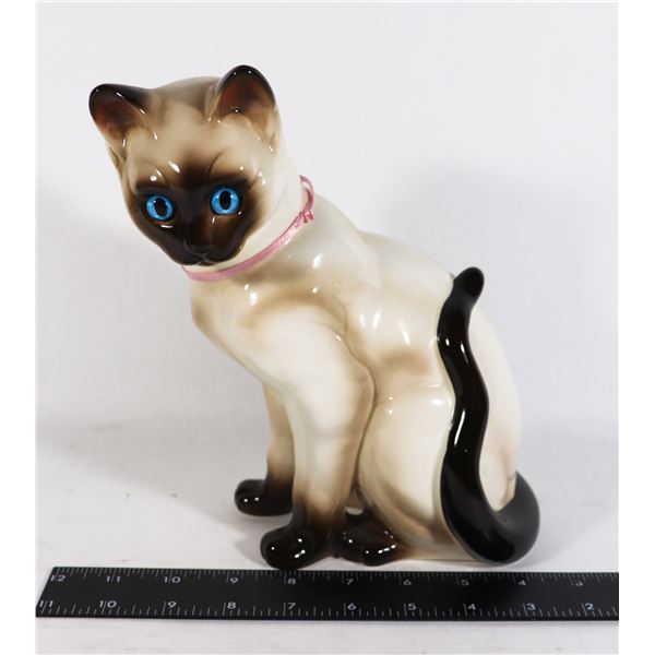 CERAMIC SIAMESE CAT FIGURE (MADE IN KOREA)