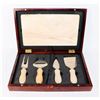 Image 1 : LETHBRIDGE COUNTRY CLUB CHEESE CUTTING SET