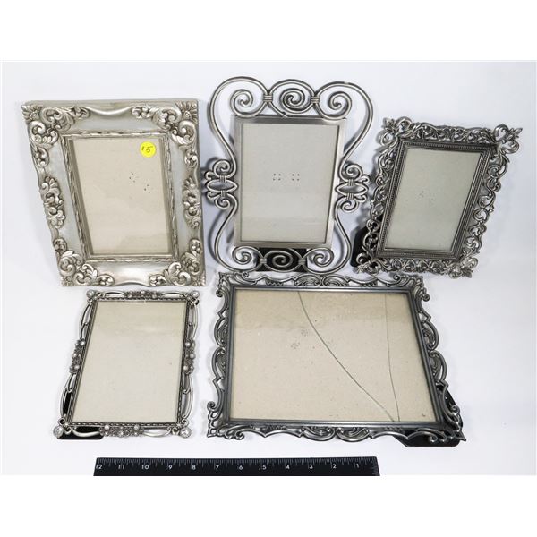 LOT OF MULTIPLE PICTURE FRAMES