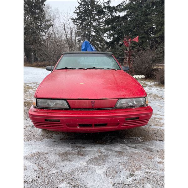 1994 Pontiac Sunbird Convertible -  5 Speed Manual Transmission 2.0L 4-cylinder Engine