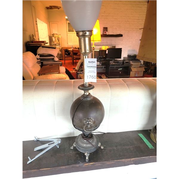 Vintage Metal Lamp Cat B