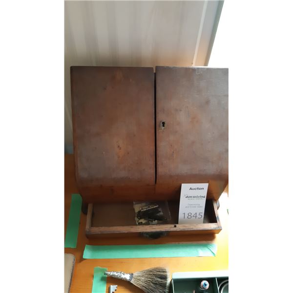 Antique Writers Box Cat A