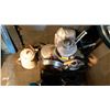 Image 7 : Camping & Boots Cat B