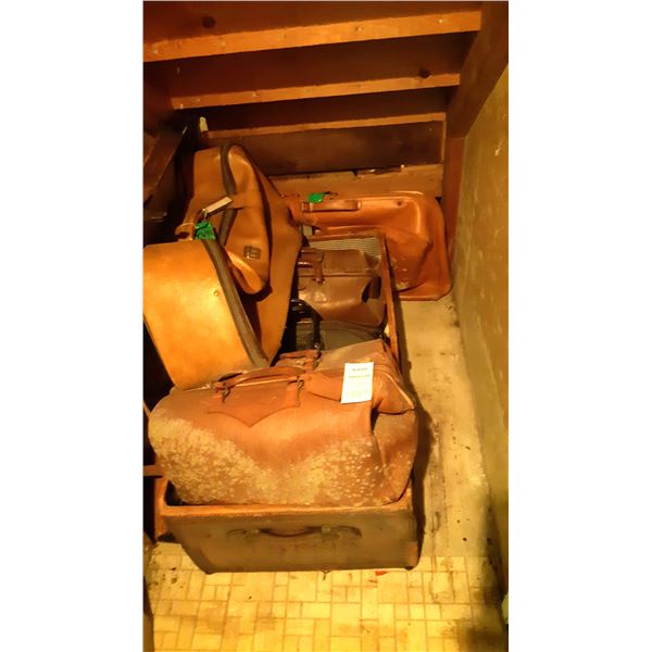 Vintage Leather Bags & Trunk C