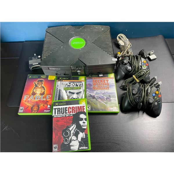Lot of 1 Xbox Original Console w/ 4 Games, Controllers, and Cords - Used