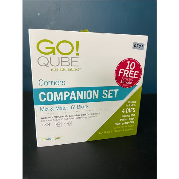 Lot of 1 Go! Qube Corners Companion Set - Quilters/Crafters Kit