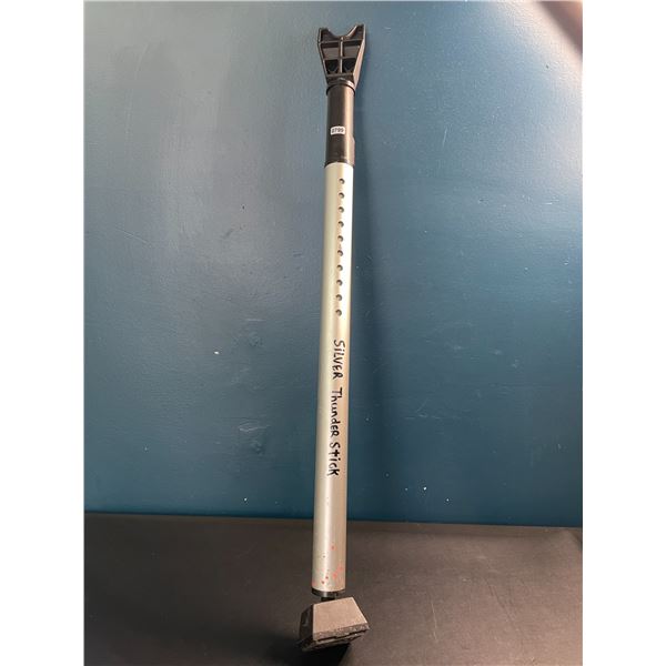 Lot of 1 Door Security Bar (Prevents Doors From Being Opened)