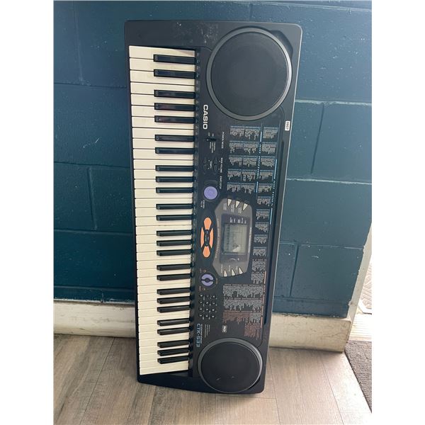 Lot of 1 Casio CTK-533 Music Keyboard - Used