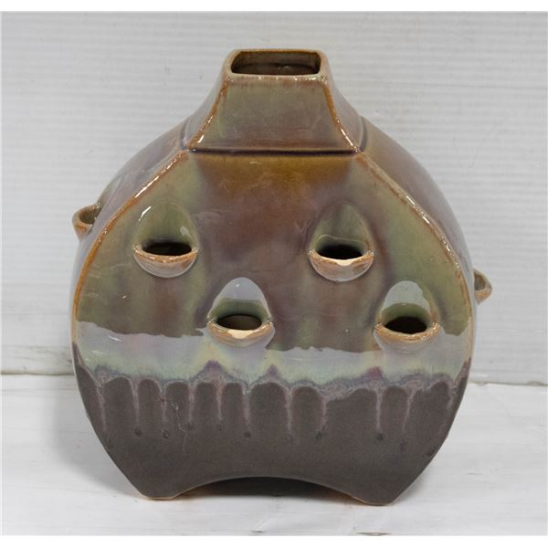 CERAMIC FLOWER POT