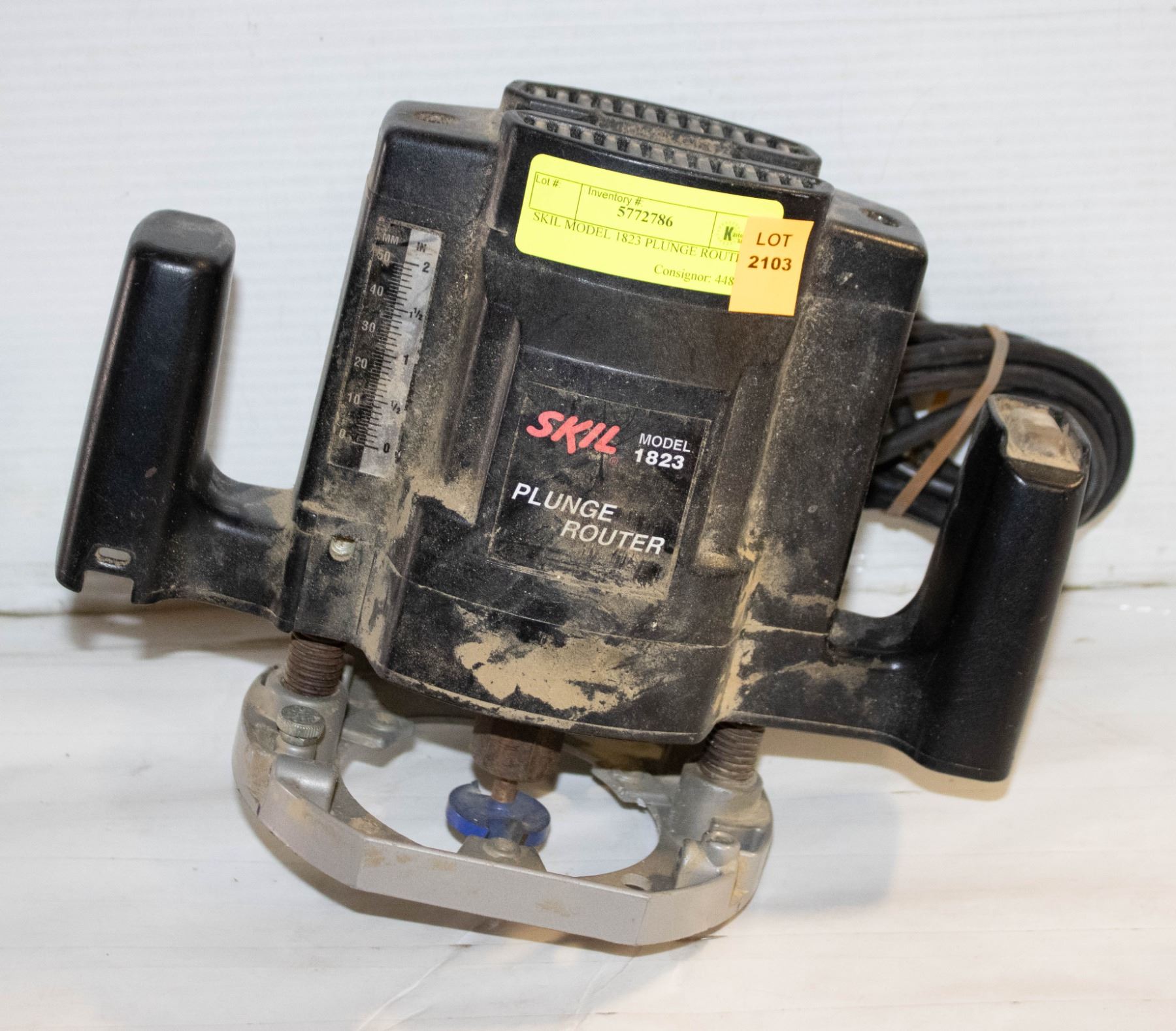 SKIL MODEL 1823 PLUNGE ROUTER