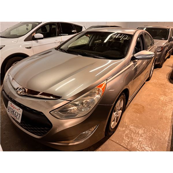 2012 Hyundai Sonata - CLEAN/88,699 Mi