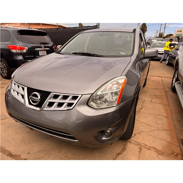 2013 Nissan Rogue - CLEAN/189,274