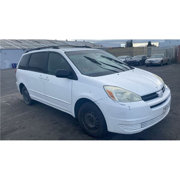 2004 Toyota Sienna