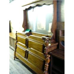 7-drawer dresser with lighted mirror; double bed/foot board (99)