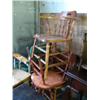 Image 3 : Lot of 6 chairs: 3 matching; 1 on wheels; 1 antique (99)