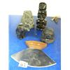 Image 1 : Ulu, and four stone Pieces (74)