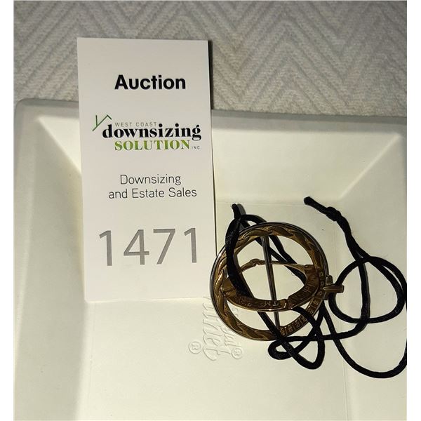 Sheperd's Watch Sundial Pendant A