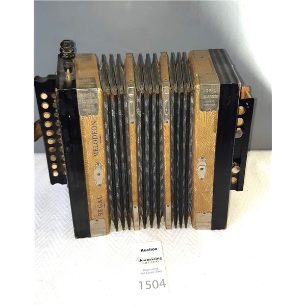 Antique Regal Meloden Concertina A