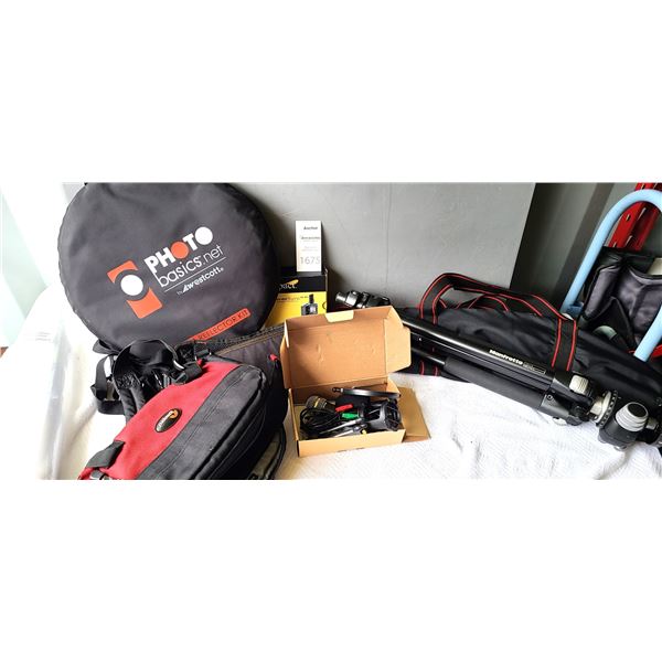 Camera & Photgrapher Accessories A