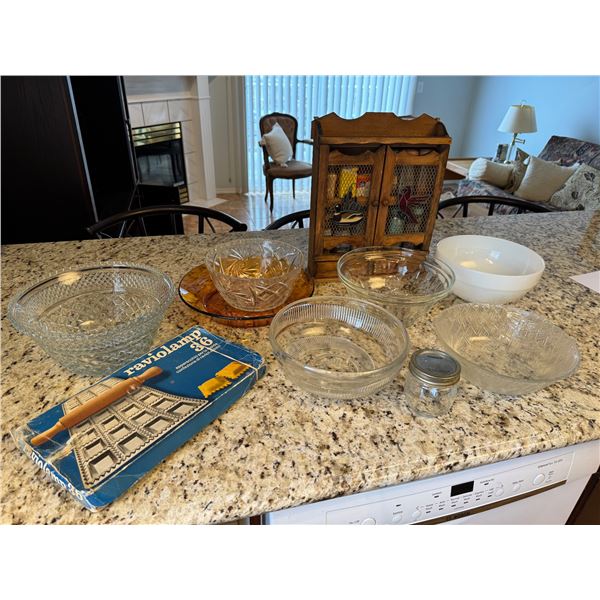 Spice rack and other decor