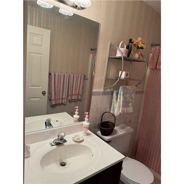 Bath decor not shelf