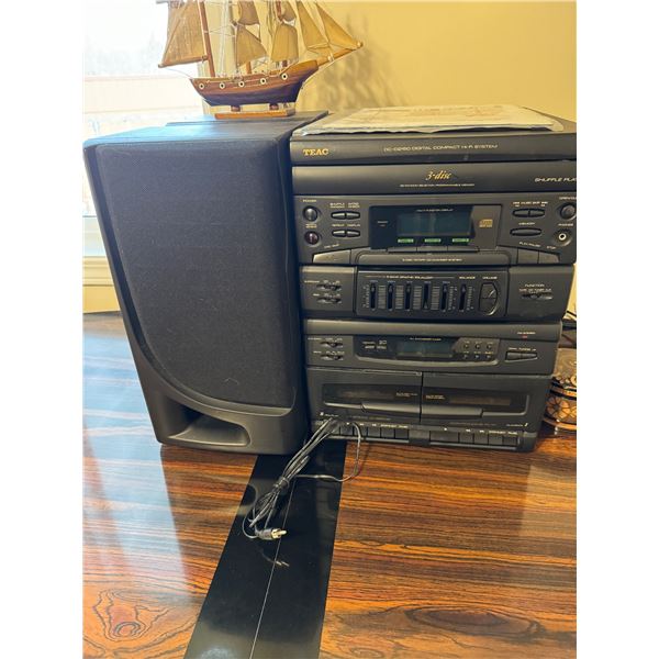 Teac stereo with remote