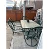 Image 1 : Patio table 6 chairs no cushions