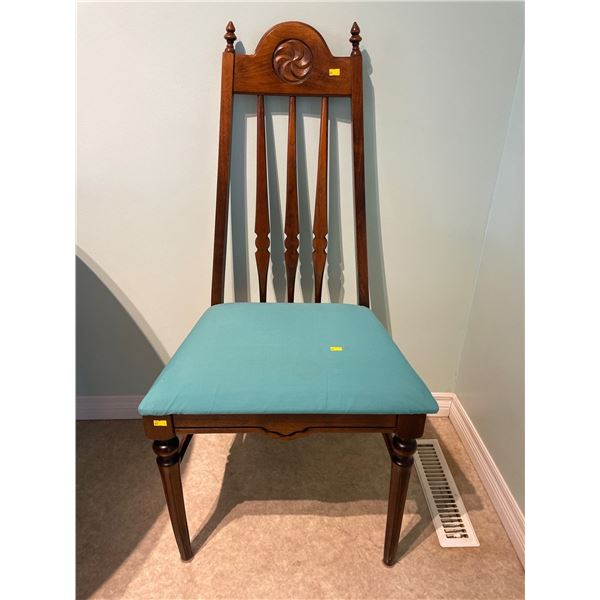 Solid Wood Handcrafted Dining Chair With Blue Upholstered Seat 20.5Lx18Dx42H
