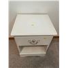 Image 2 : Solid Wood Vintage Retro Nightstand 15.5Lx14.5Dx21H
