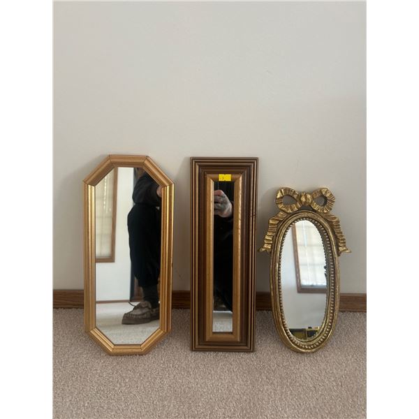 Three Mini Mirrors In Decorative Frames 15T