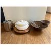 Image 1 : Lazy Susan With Pottery Salad Bowl