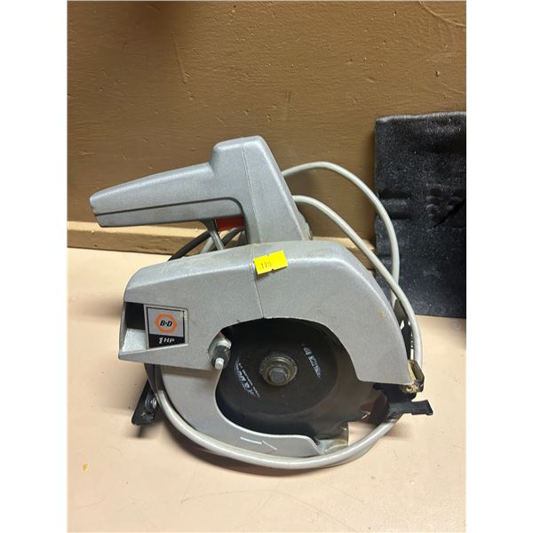 Black N Decker & 1/4 Electric Circular Saw Model #7301