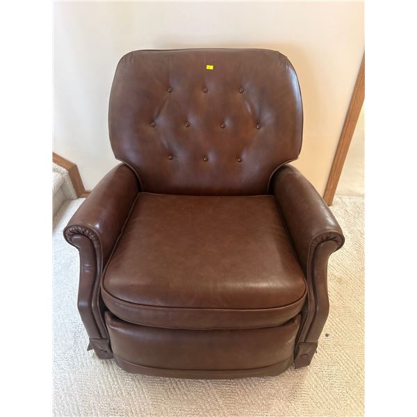 Vintage Brown Leather Recliner 30w x38d x34h  Great Condition!