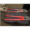 Image 1 : 2 30" Bolt Cutters
